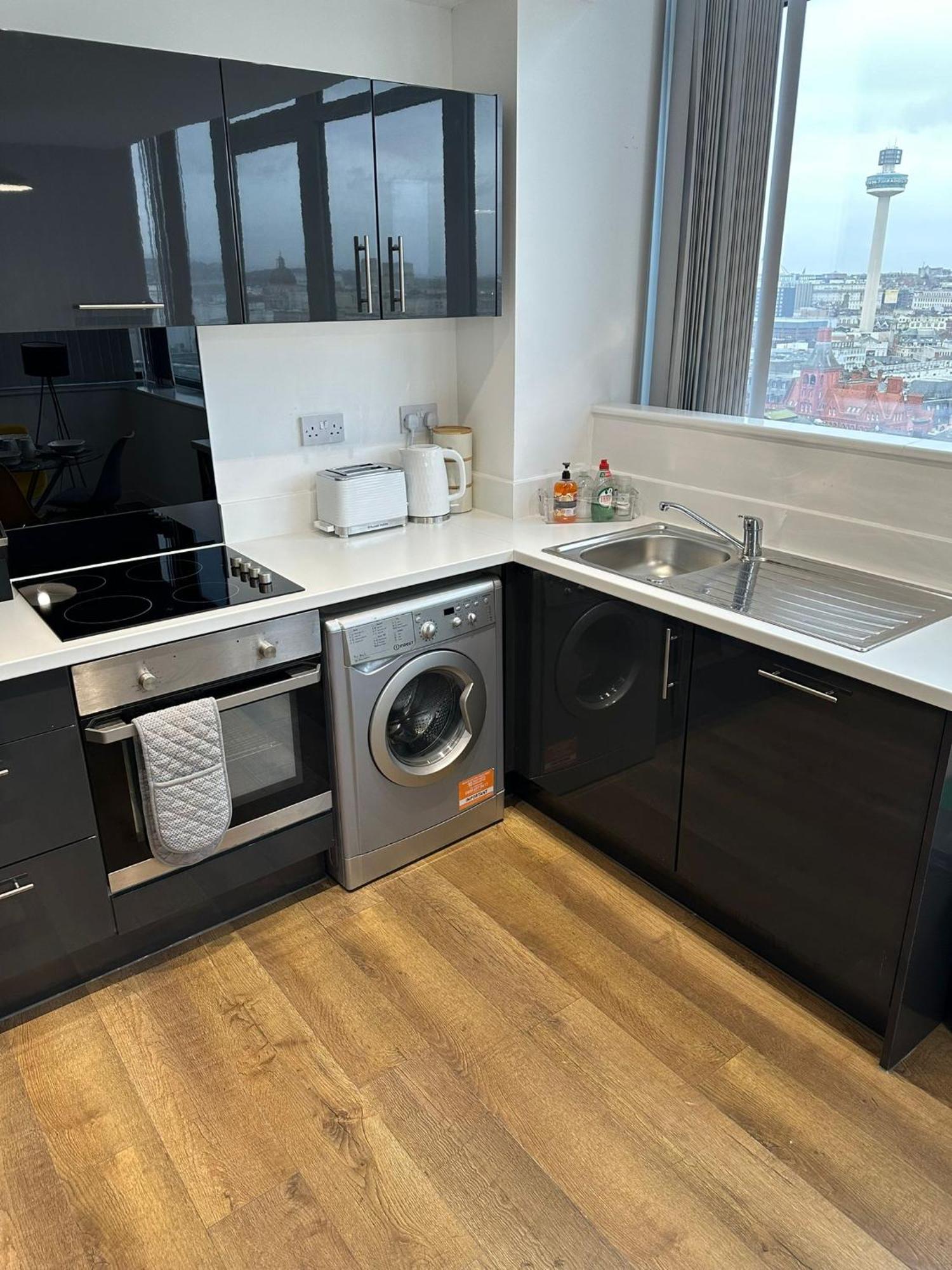 Stunning City View Apartment By Central Stay Liverpool Exterior photo